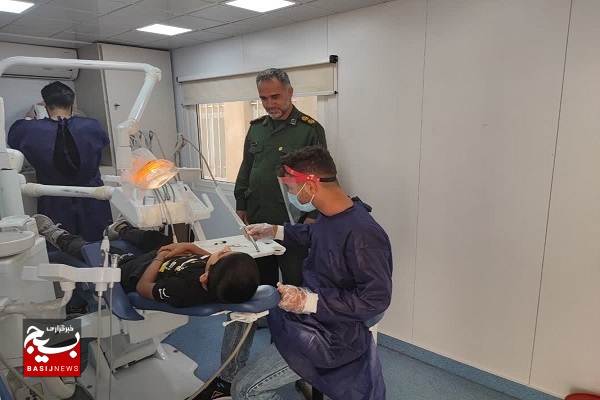 ارائه خدمات پزشکی به بیش از 450 از مردم منطقه فرمشکان کوار در اردوی جهادی پزشکی