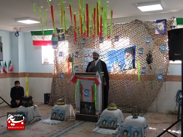 برگزاری یادواره شهدا در مدرسه امام صادق(ع) روستای پهلوانکشی