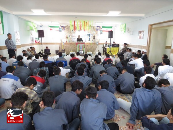 برگزاری یادواره شهدا در مدرسه امام صادق(ع) روستای پهلوانکشی