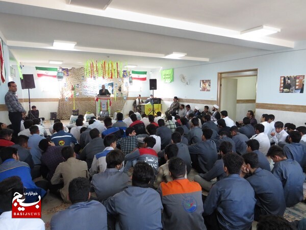 برگزاری یادواره شهدا در مدرسه امام صادق(ع) روستای پهلوانکشی