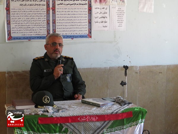 برگزاری نشست جهاد تبیین در مدرسه امام حسین(ع) روستای جائینک