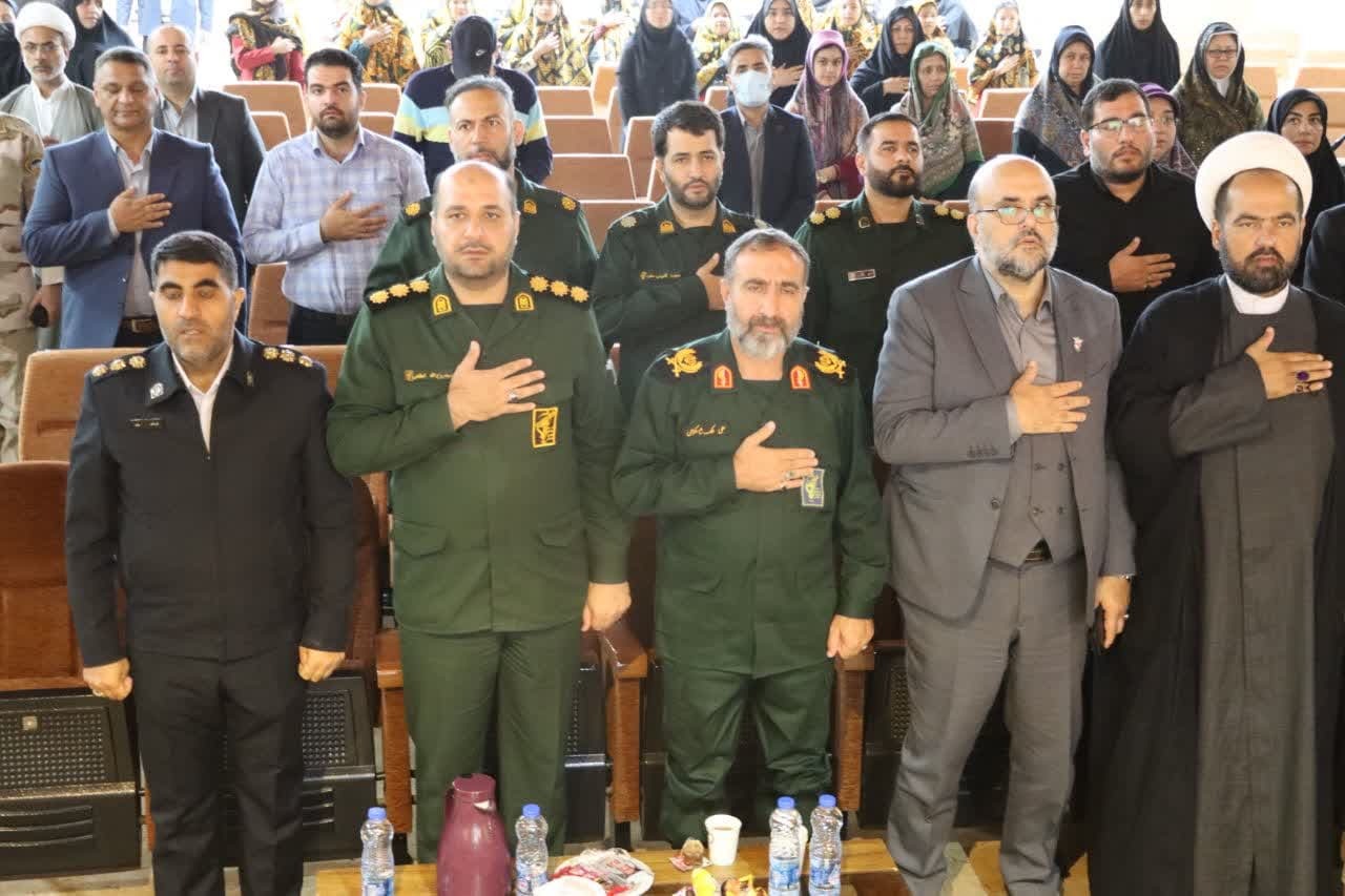 برگزاری مراسم تجلیل از خانواده شهدای زن اهل سنت استان در گنبدکاووس برگزاری مراسم تجلیل از خانواده شهدای زن اهل سنت استان در گنبدکاووس