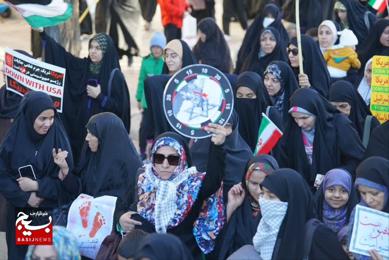 خروش مردم کرمان در حمایت از مردم مظلوم فلسطین و محکومیت جنایات رژیم صهیونیستی
