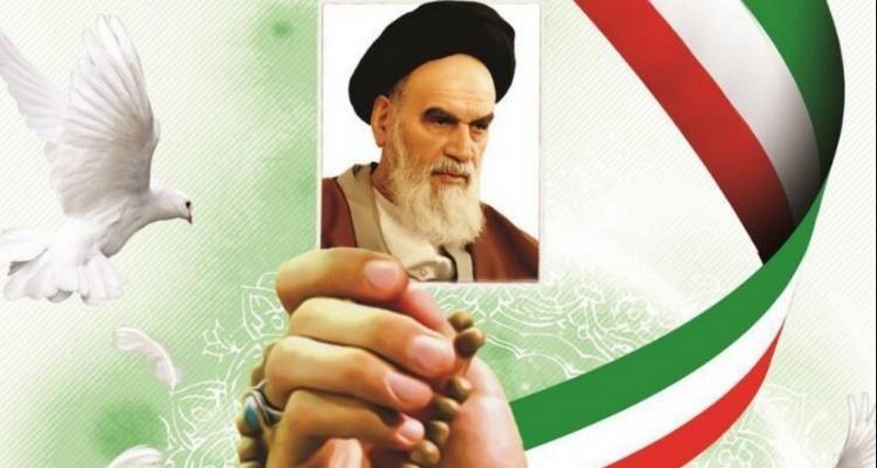 هرکس امام خمینی را قبول نکند امام زمان(عج) را هم نمی‌شناسد