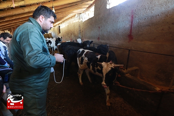 خدمت رسانی جهادگران بسیجی به روستای محروم مازندران