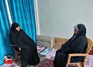 خواهر بسیجی فرمانده پایگاه اسوه حوزه حضرت فاطمه (س) پر تلاش که بیشتر وقت خود را در بسیج سپری می نماید .