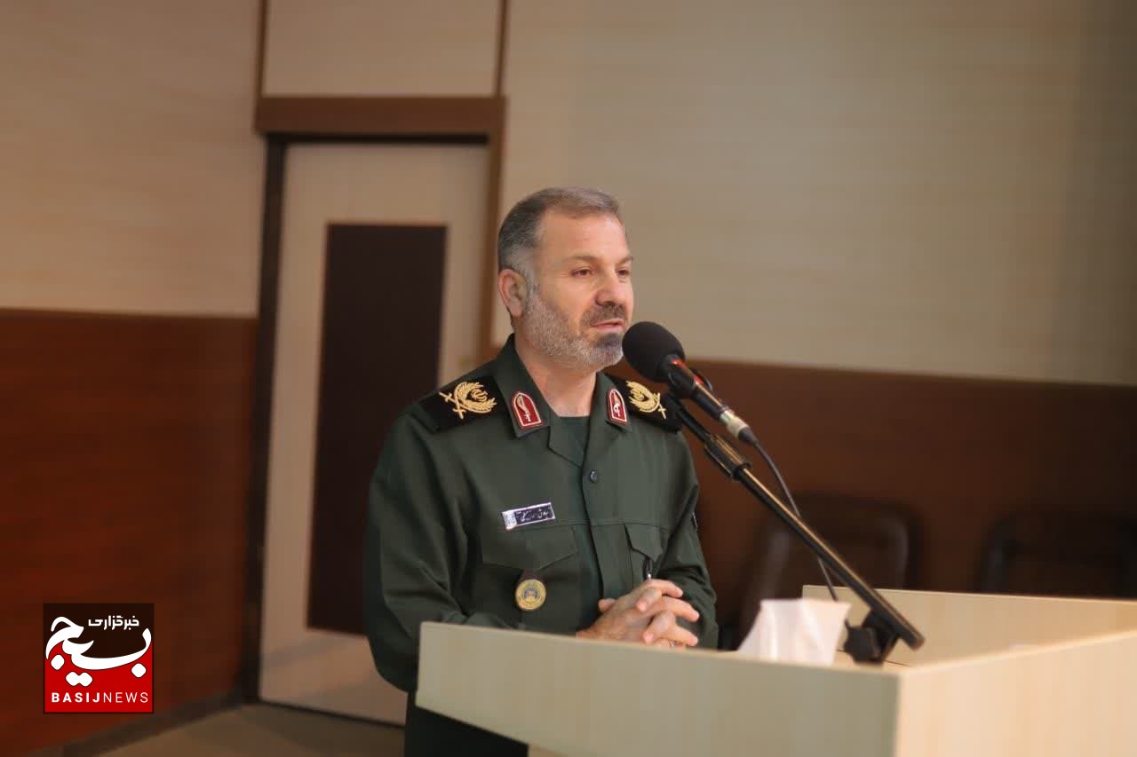 فرمانده سپاه کربلا بر استفاده از تجربیات پاسداران پیشکسوت تاکید کرد / با بصیرت افزایی توطئه های دشمنان خنثی می شود