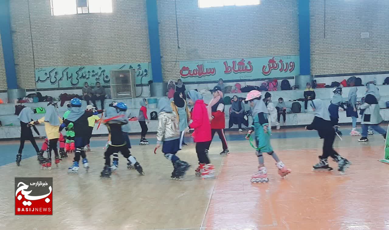 گزارشی از اجرای مسابقات ورزشی حوزه و پایگاه های خواهران نواحی مقاومت بسیج سراسر استان