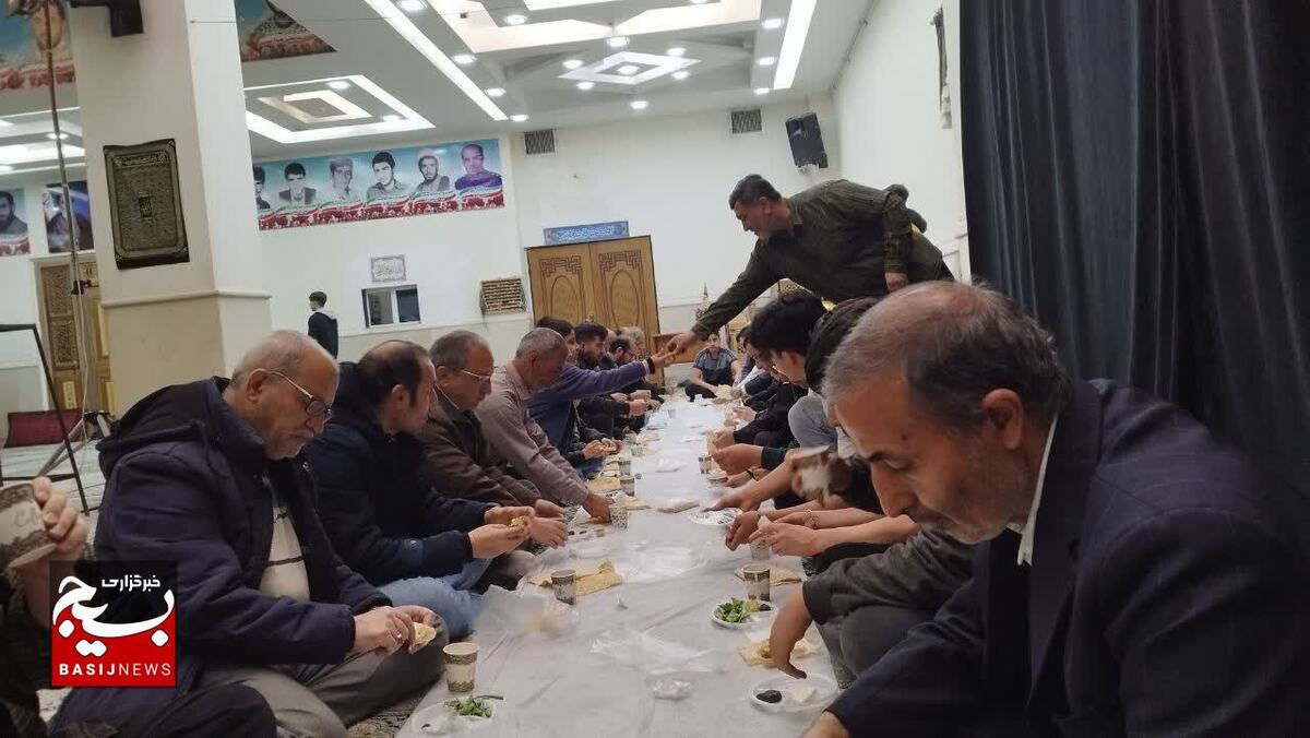  ضیافت افطاری ساده در مساجد شهر مهرگان برپاست