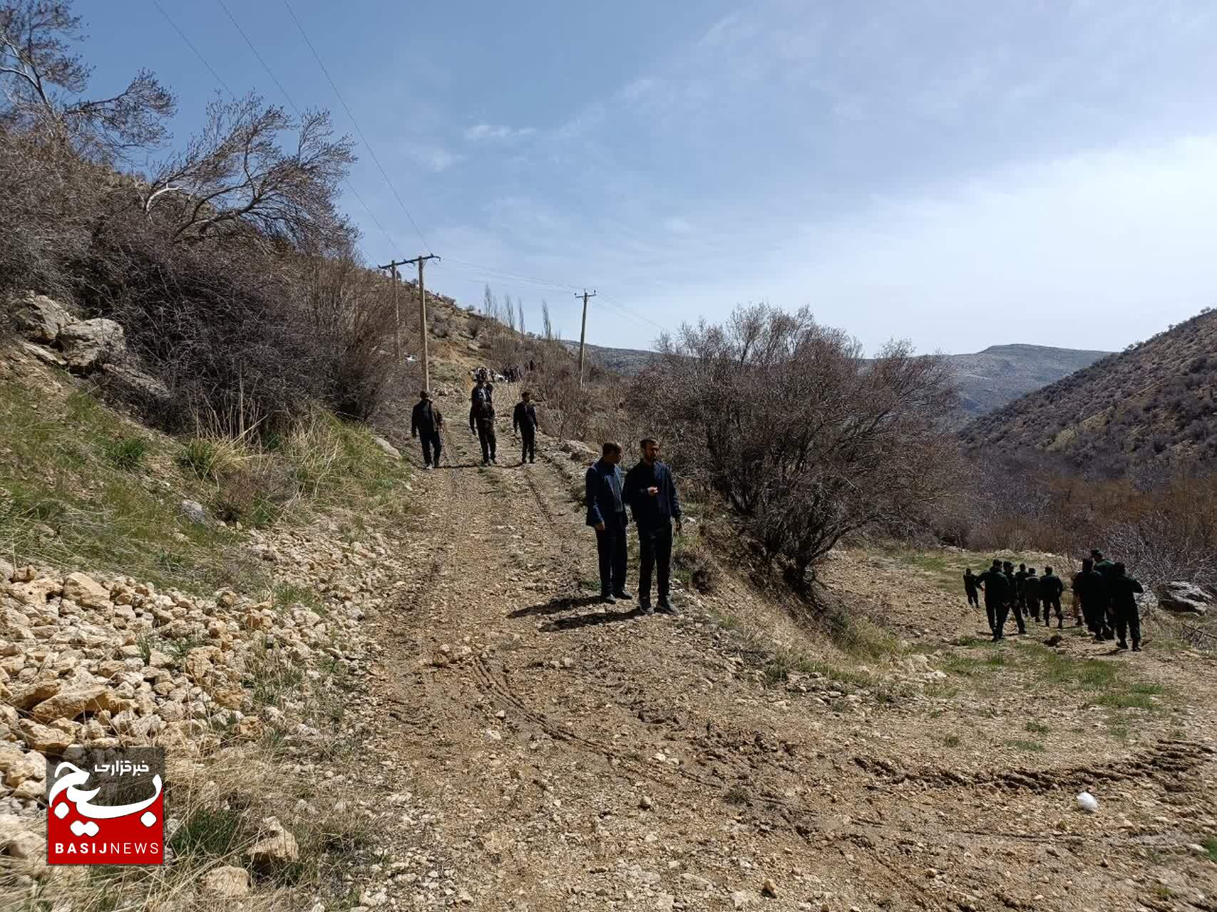 کشف جسد گردشگر خانم در رودخانه گنجگان توسط رزمندگان تیپ 48 فتح کهگیلویه و بویراحمد+ (فیلم و تصاویر)