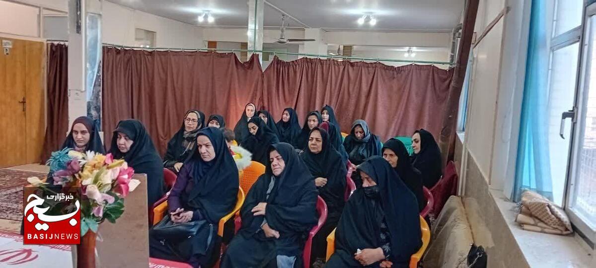 نشست بصیرتی گرامی داشت حماسه 9 دی ماه
