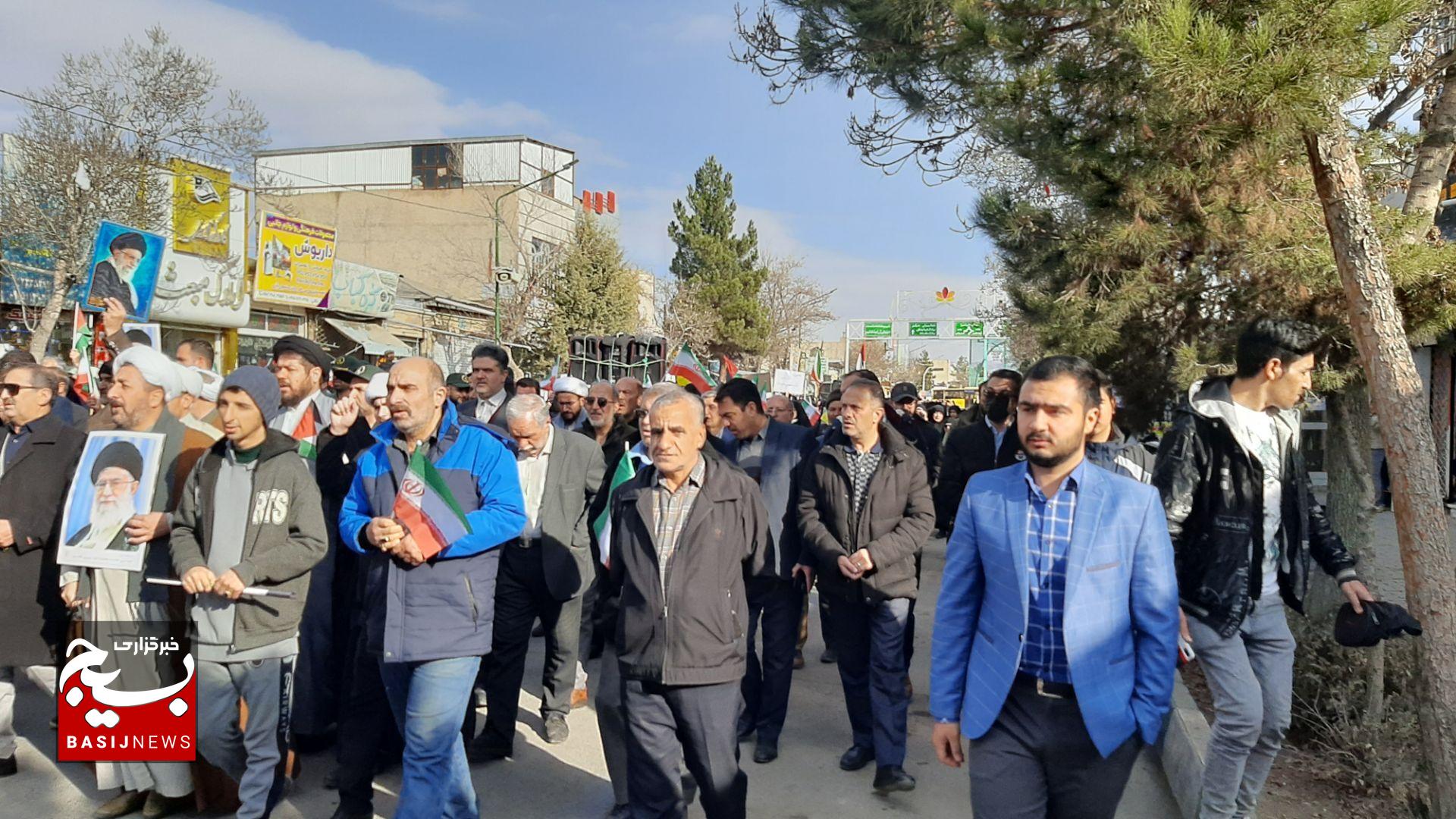 راهپیمایی روز حماسه نهم دی ماه در قوچان انقلابی به روایت تصویر