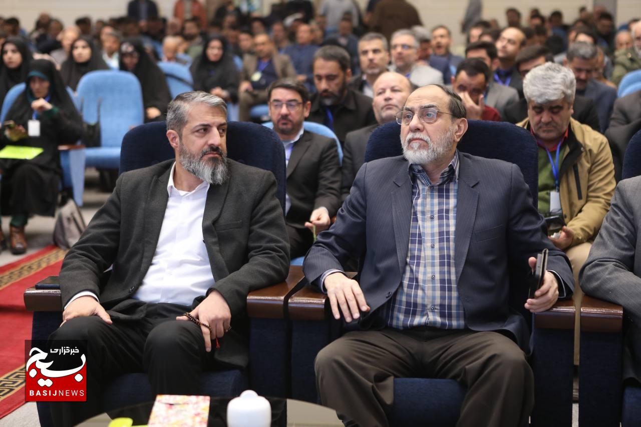 دومین روز از سومین گردهمایی سراسری روانشناسان و مشاوران خانواده مهر معاونت اجتماعی سازمان بسیج