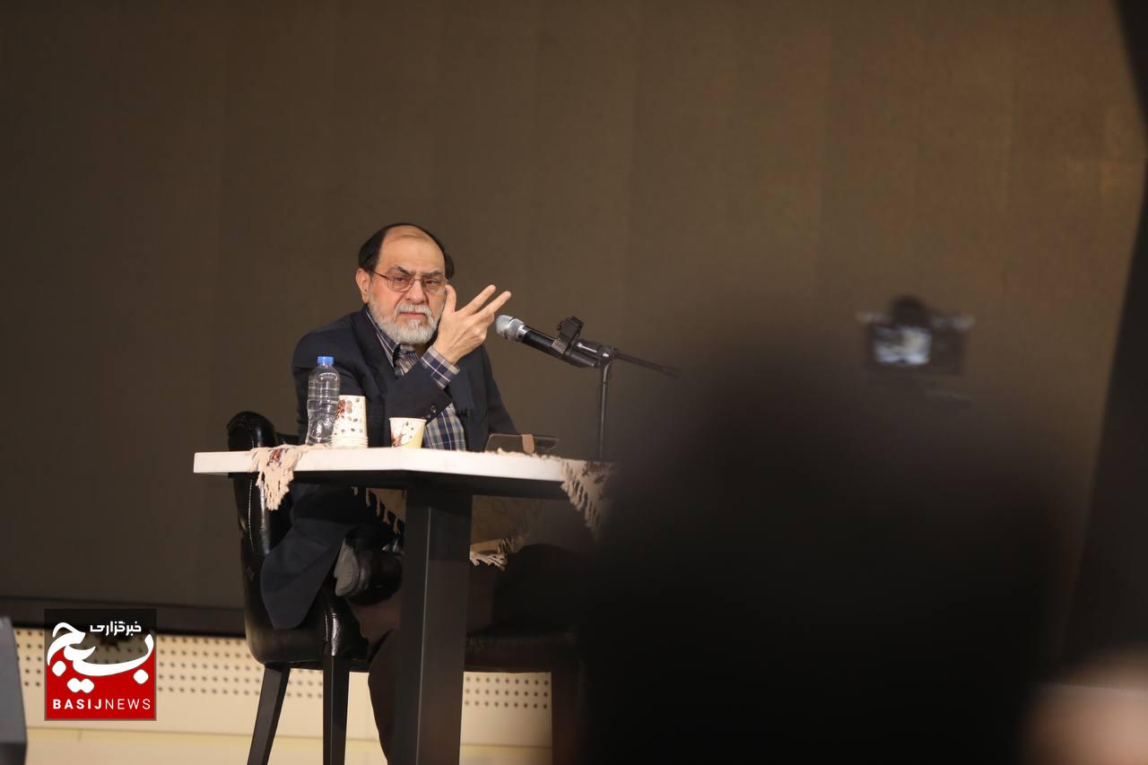 دومین روز از سومین گردهمایی سراسری روانشناسان و مشاوران خانواده مهر معاونت اجتماعی سازمان بسیج