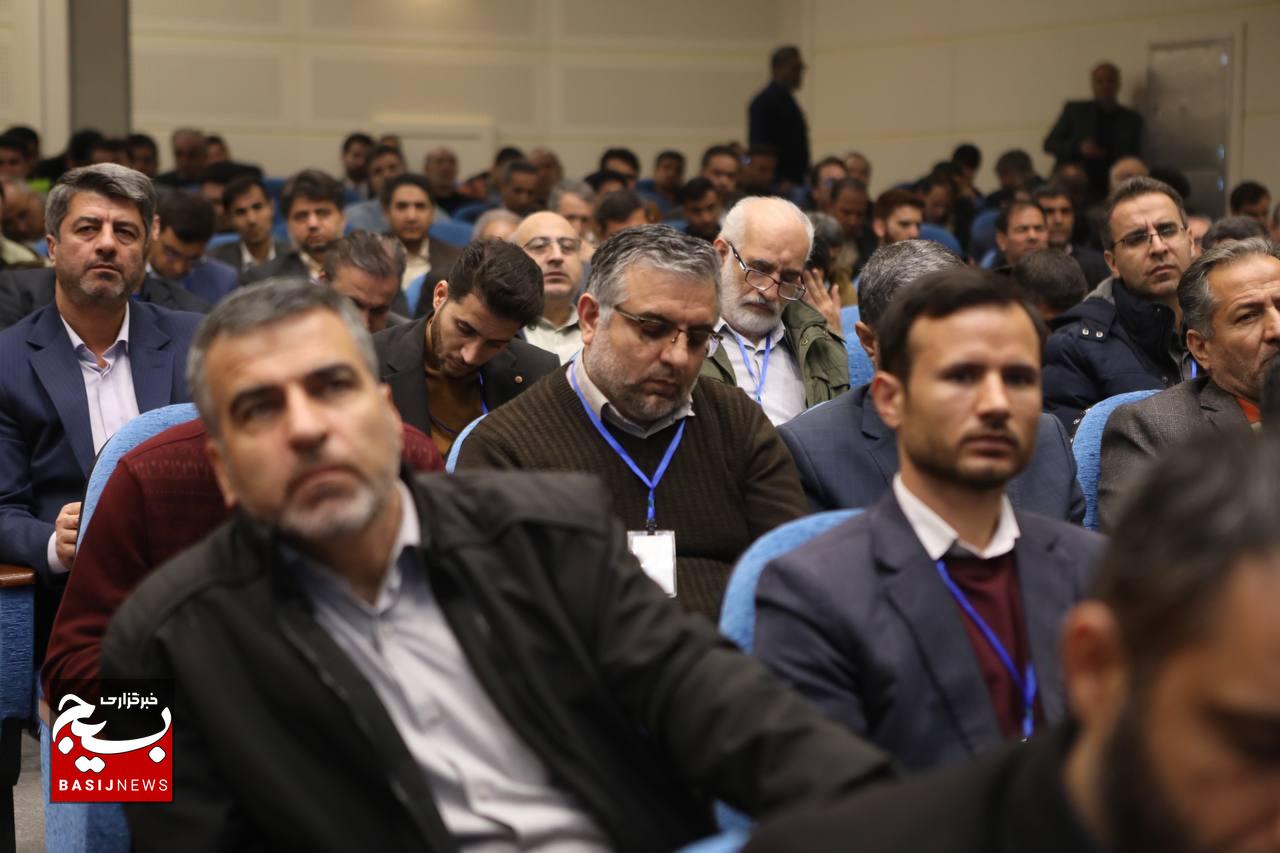 دومین روز از سومین گردهمایی سراسری روانشناسان و مشاوران خانواده مهر معاونت اجتماعی سازمان بسیج