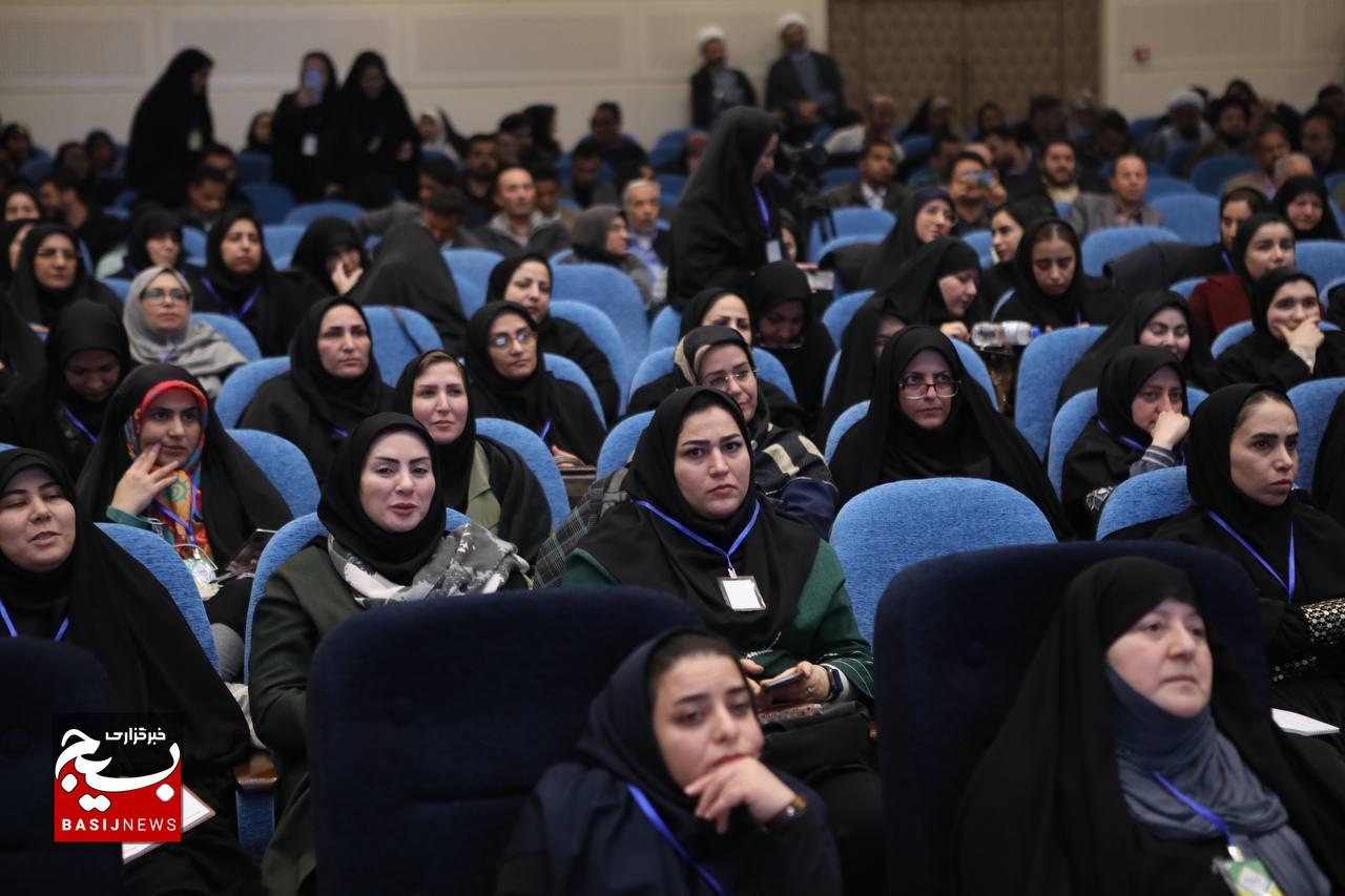 دومین روز از سومین گردهمایی سراسری روانشناسان و مشاوران خانواده مهر معاونت اجتماعی سازمان بسیج