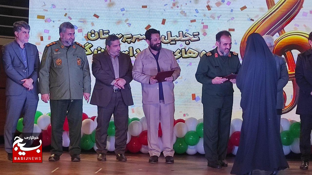 سومین جشن سرود فجر انقلاب اسلامی در رشت برگزارشد سومین جشن سرود فجر انقلاب اسلامی در رشت برگزارشد