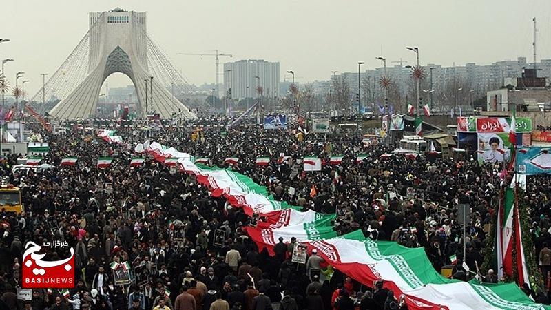 ۲۲ بهمن؛ فریاد وحدت، طوفان مقاومت/ ۲۲ بهمن عهدی تاریخ ساز میان ملت بصیر و انقلاب اسلامی  است