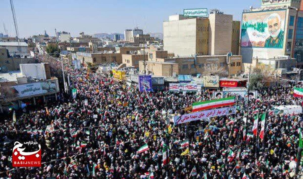 حضور پرشور و شکوهمند بروجردی‌ها در جشن ۴۶ سالگی انقلاب