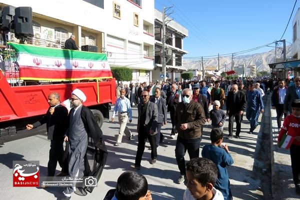 حضور باشکوه مردم کنگان در راهپیمایی ۲۲ بهمن