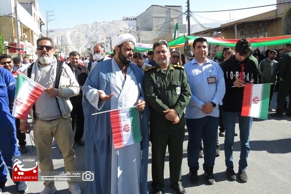 حضور باشکوه مردم کنگان در راهپیمایی ۲۲ بهمن