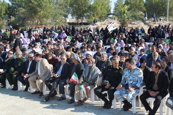 جشن سالروز پیروزی انقلاب اسلامی در دلوار برگزار شد