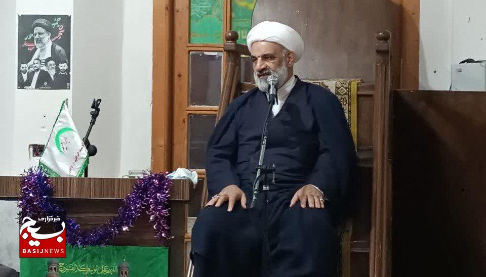 نیمه شعبان، فرصتی برای خودسازی و انتظار فرج است نیمه شعبان، فرصتی برای خودسازی و انتظار فرج است