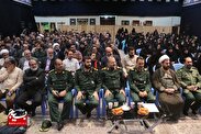 نشست صمیمی رئیس سازمان بسیج مستضعفین با منتخبین بسیجیان شهرستان اراک