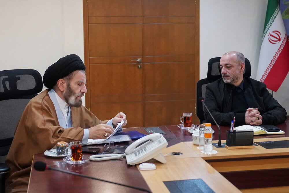دیدار صمیمی نماینده ولی فقیه در استان لرستان با رئیس ستاد اجرایی فرمان امام (ره)