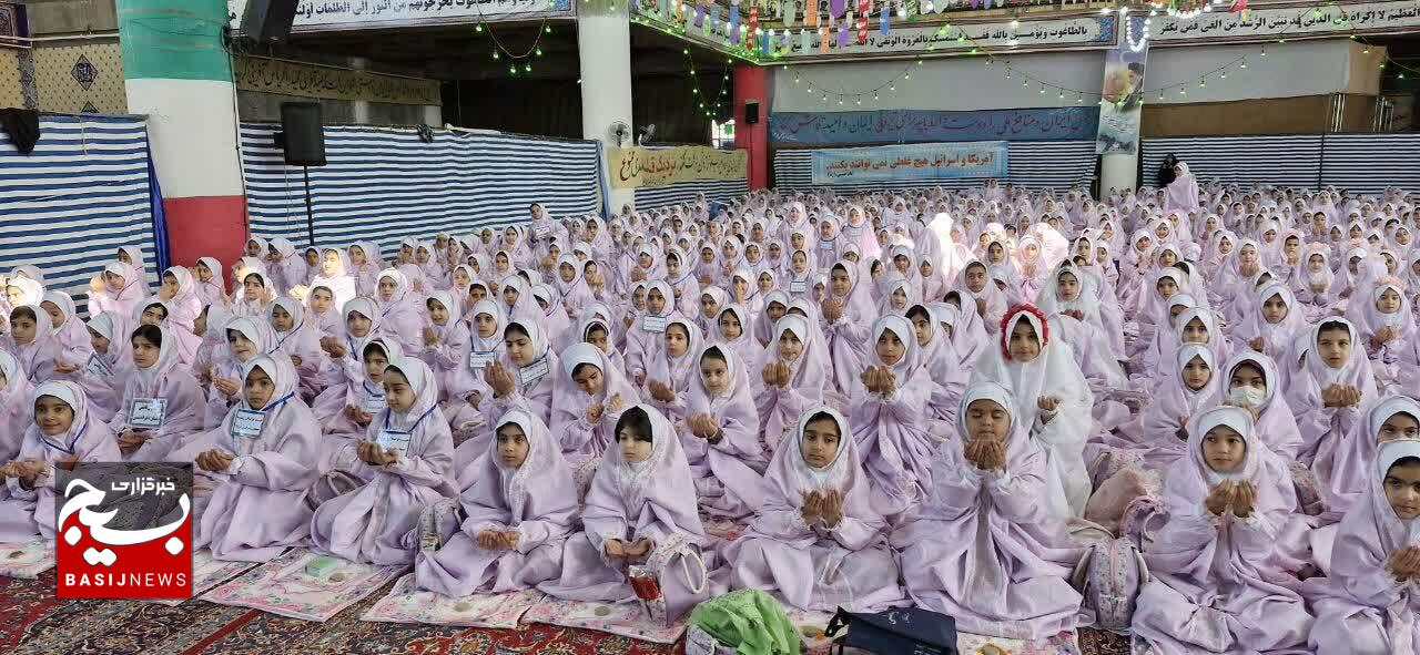 برگزاری جشن روزه اولی های شهرستان دلفان با حضور ۷۰۰ دانش‌آموز + عکس و فیلم