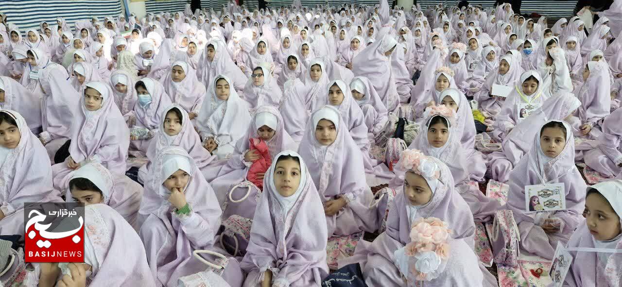 برگزاری جشن روزه اولی های شهرستان دلفان با حضور ۷۰۰ دانش‌آموز + عکس و فیلم