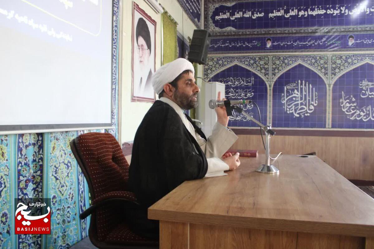 مسئول نمایندگی ولی فقیه سپاه استان سمنان: دشمنی آمریکا با ایران دیرینه است/ توطئه تا ترور شخصیت ها برای مهار انقلاب