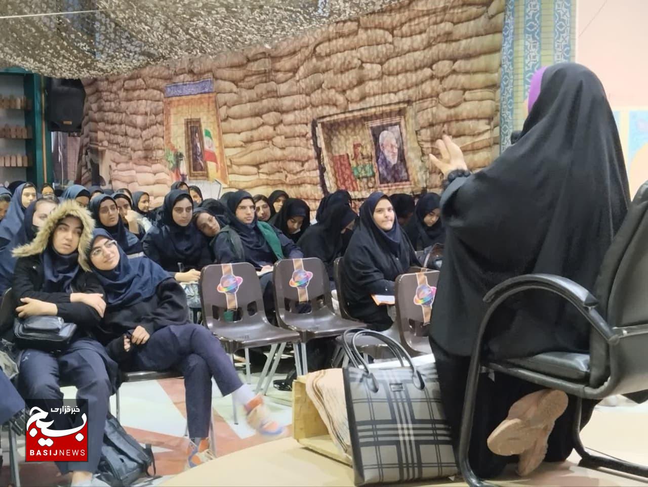 برگزاری ویژه اردوی آمادگی دفاعی توسط حوزه بسیج دانش آموزی 8 حضرت سمیه شهر اصفهان برگزاری ویژه اردوی آمادگی دفاعی توسط حوزه بسیج دانش آموزی 8 حضرت سمیه شهر اصفهان