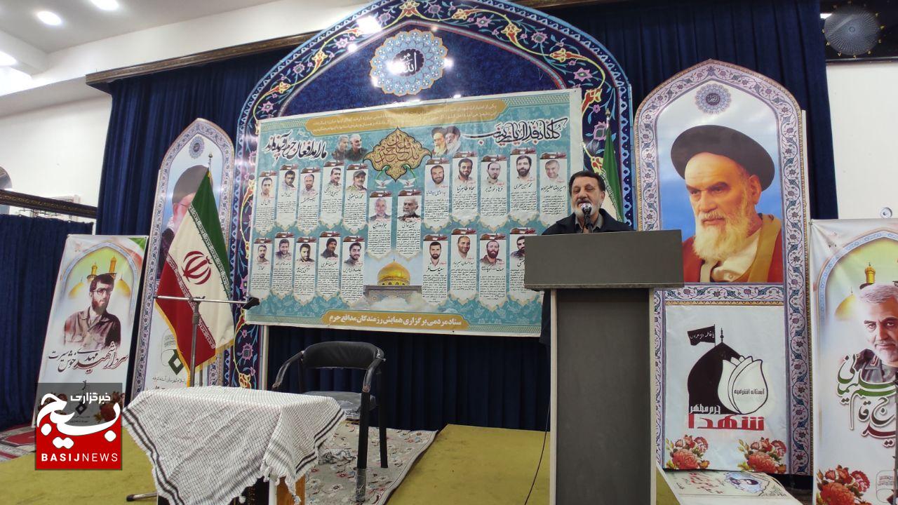 یک رزمنده مخلص، معادلات جهانی را تغییر میدهد یک رزمنده مخلص، معادلات جهانی را تغییر میدهد