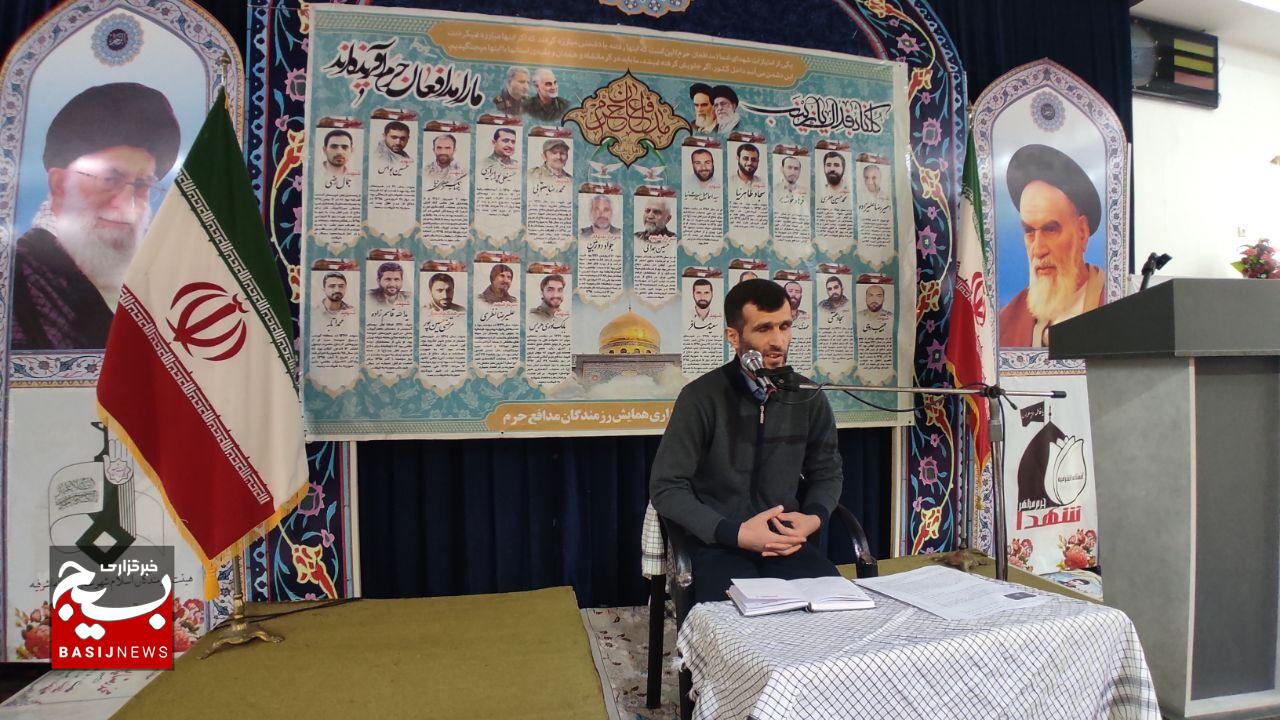یک رزمنده مخلص، معادلات جهانی را تغییر میدهد یک رزمنده مخلص، معادلات جهانی را تغییر میدهد