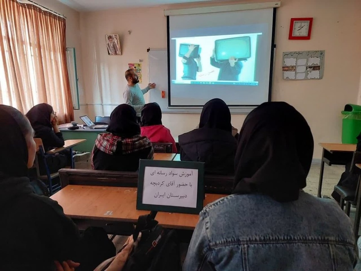 بسیج دانش آموزی  متولی برگزاری دوره های آموزش سواد رسانه برای39 هزار دانش آموز از سراسر استان