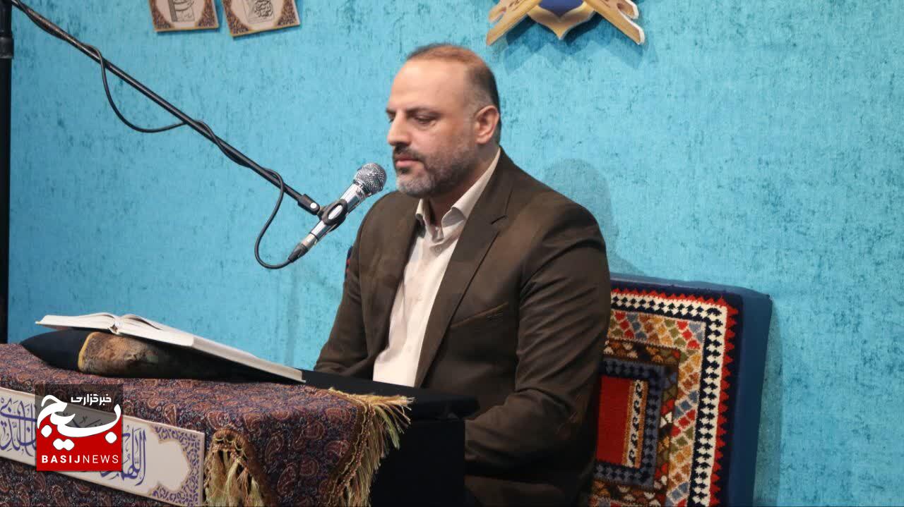 محفل اُنس با قرآن کریم بمناسبت ماه مبارک رمضان در رشت محفل اُنس با قرآن کریم بمناسبت ماه مبارک رمضان در رشت