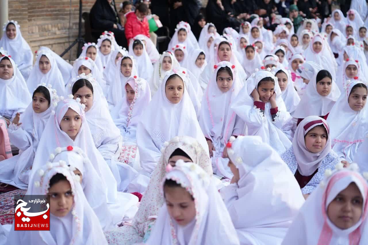 جشن افطاری روزه اولی‌ها در قلعه فلک الافلاک خرم آباد