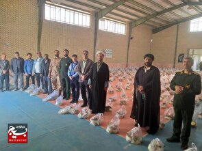 توزیع ۱۰۰۰ بسته معیشتی بین خانواده های کم برخوردار در شهرستان مه ولات