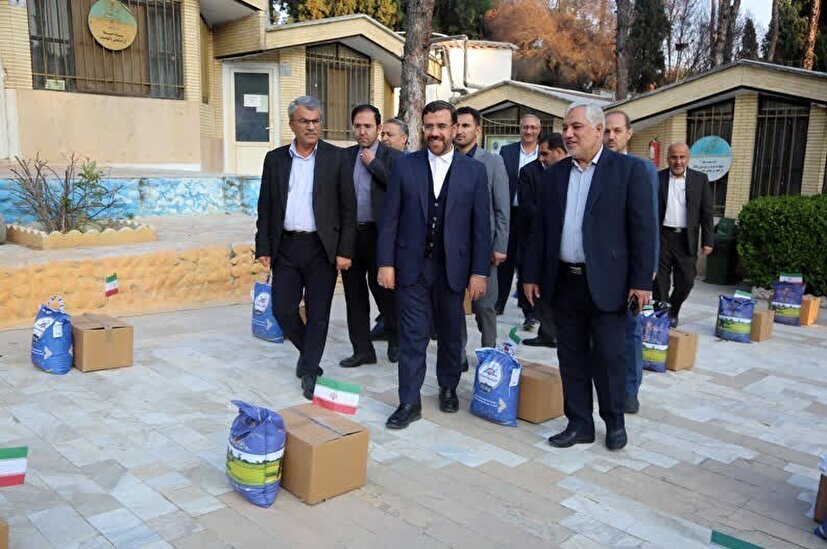 ۱۵ هزار بسته معیشتی بین نیازمندان فارس توزیع شد