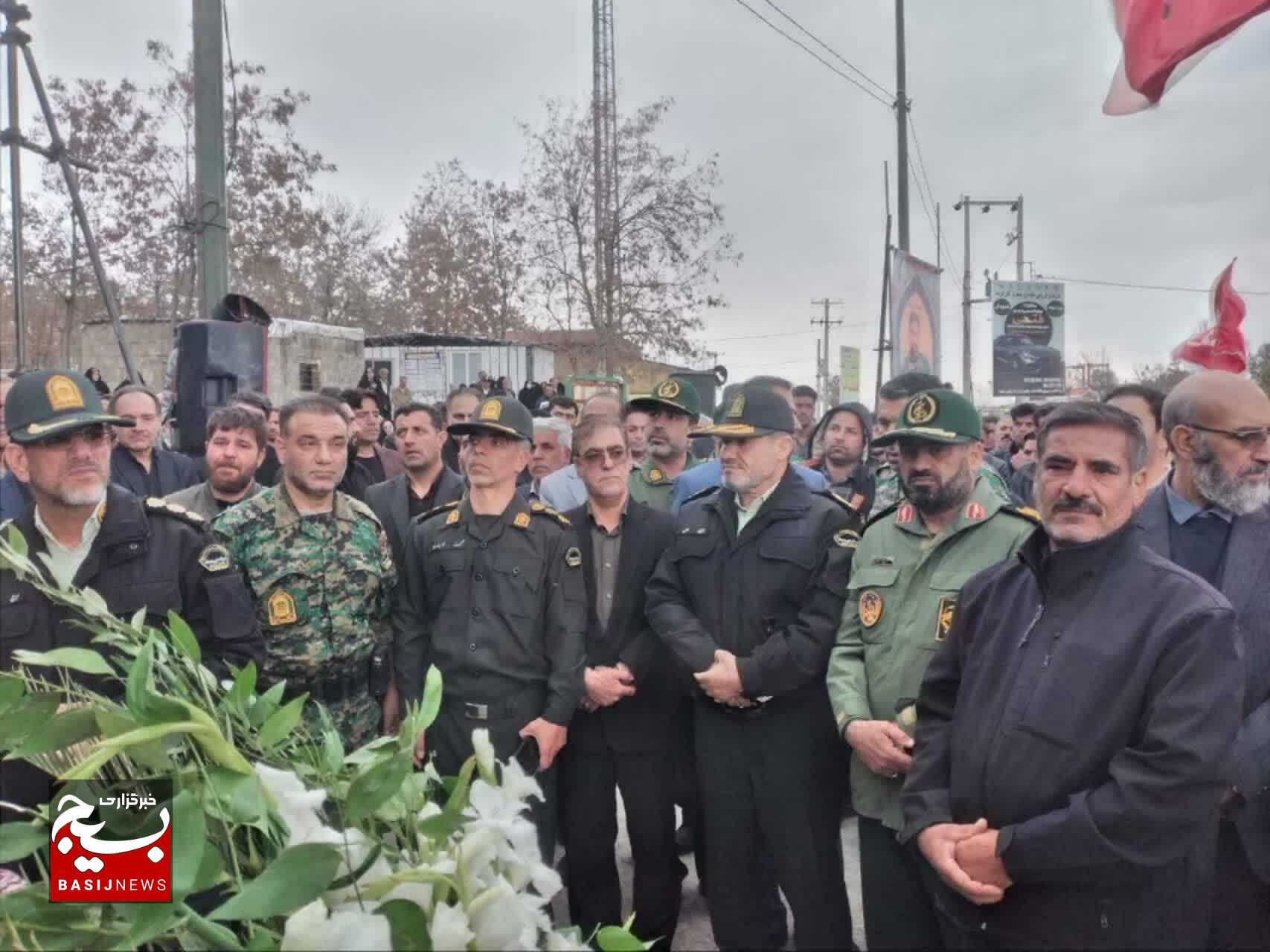 تشییع باشکوه شهید مدافع امنیت، مهران پیری تاجامیر در دلفان تشییع باشکوه شهید مدافع امنیت، مهران پیری تاجامیر در دلفان