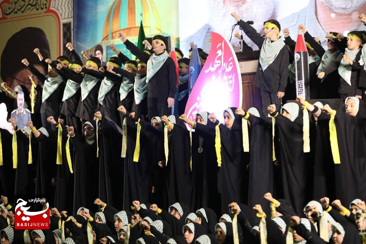 مراسم گرامیداشت شهید سیدحسن نصرالله و شهید سیدهاشم صفی‌الدین در مصلی امام خمینی(ره) تهران با حضور آحاد مردم و مسئولان