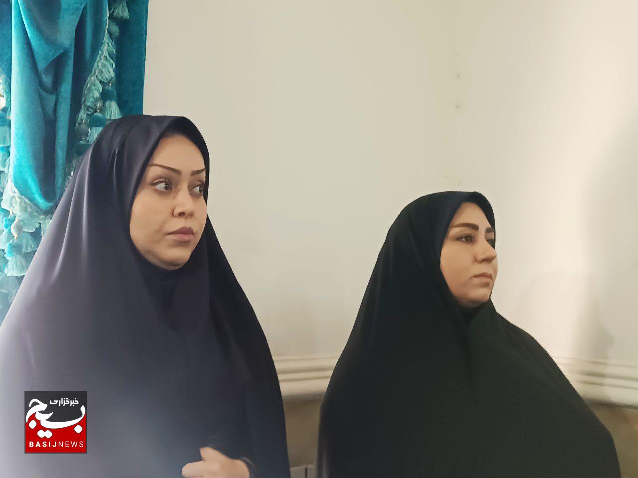 حضور زنان لرستانی در مراسم گرامیداشت شهدای مقاومت +عکس