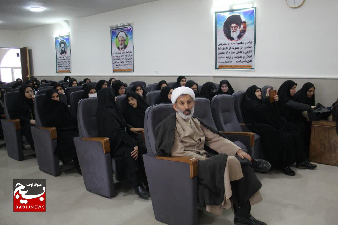 برگزاری کارگاه آموزشی ازدواج آسان و جوانی جمعیت برگزاری کارگاه آموزشی ازدواج آسان و جوانی جمعیت