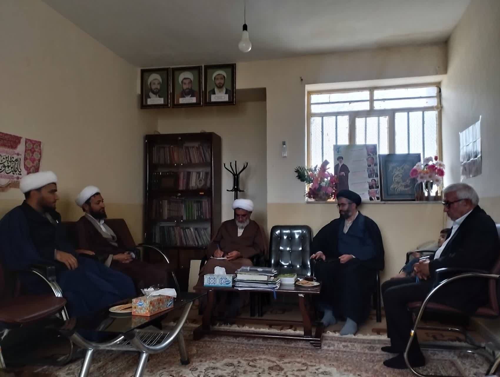 دیدار مسئول نمایندگی ولی فقیه در سپاه فتح  با امام جمعه شهرستان لنده