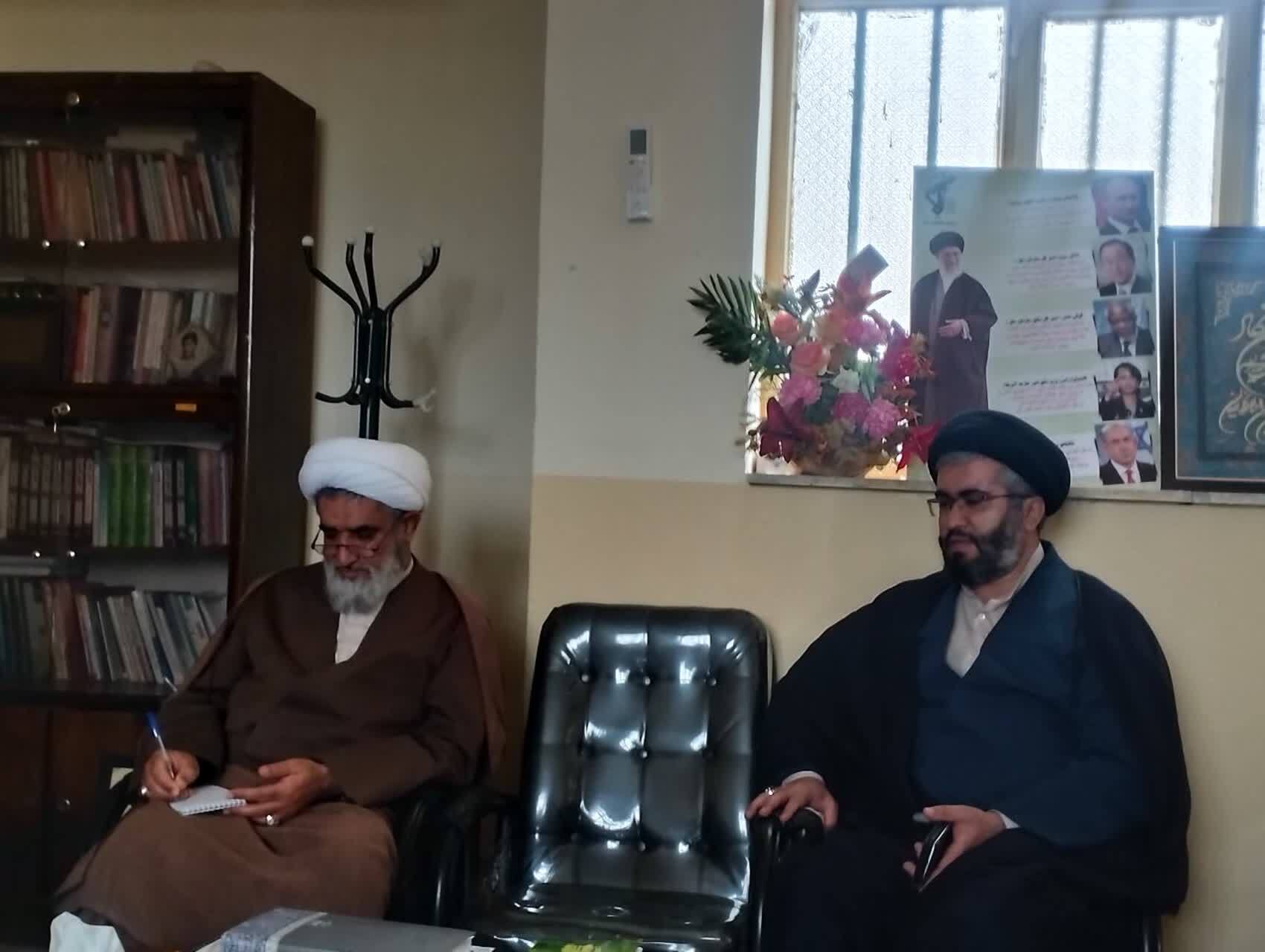 دیدار مسئول نمایندگی ولی فقیه در سپاه فتح  با امام جمعه شهرستان لنده