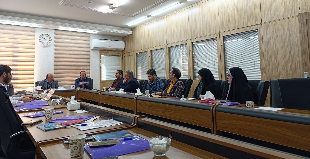 نشست هم‌اندیشی بسیج علمی در حوزه زیست‌فناوری: تاکید بر نقش‌آفرینی مردم و خیزش جدید علمی برای رسیدن به مرجعیت
