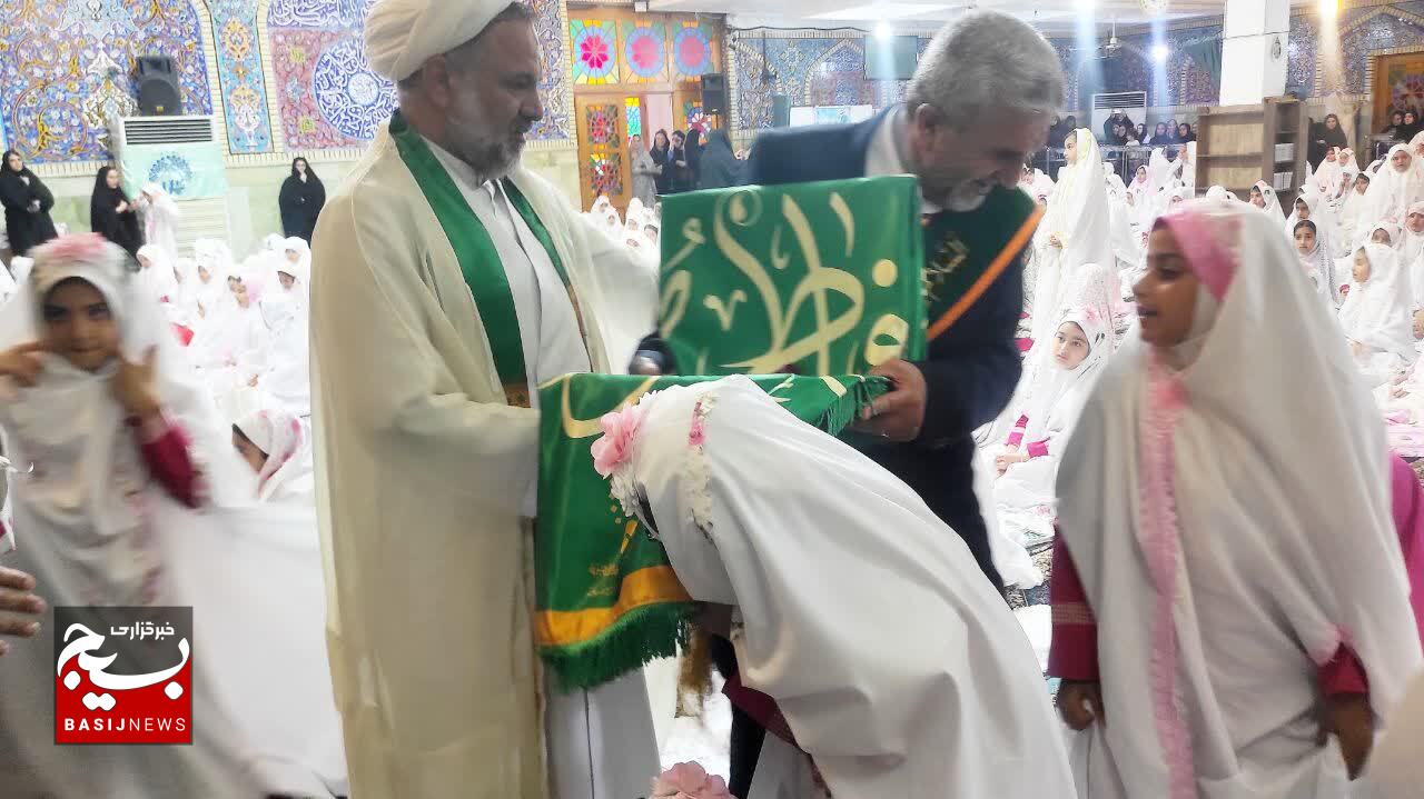 جشن تکلیف ۳۵۰ دانش آموزان آستانه اشرفیه