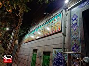 گزارش تصویری|نصب تابلو شهدای بسیج مسجد صادقیه غرب تهران بر سر در آن