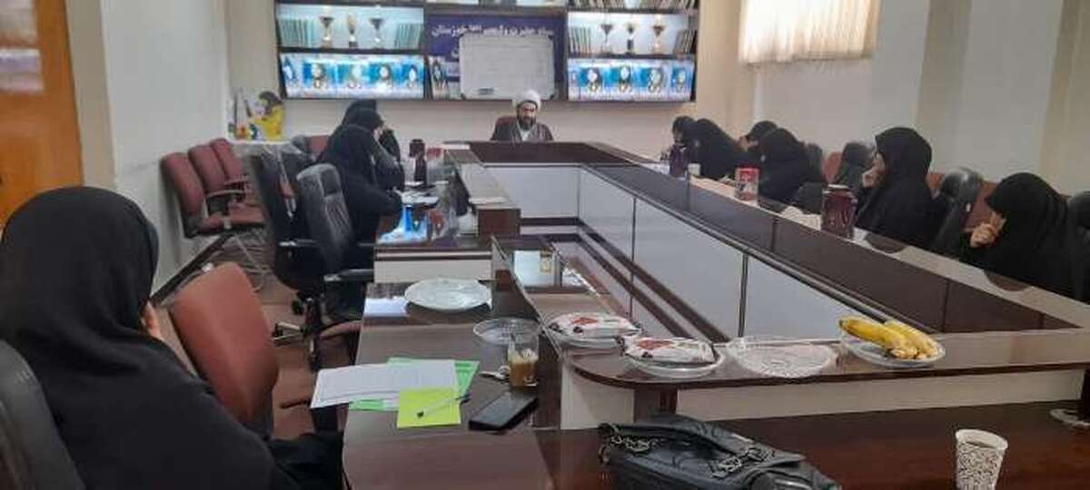 مسئول تعلیم و ترییت سپاه ولیعصر (عج) خوزستان تاکید کرد:
لزوم پالایش شبکه تربیتی طرح شهید بهشتی